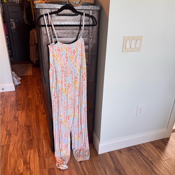Posh Peanut Multicolor Floral Jumpsuit - Picture 3 of 4
